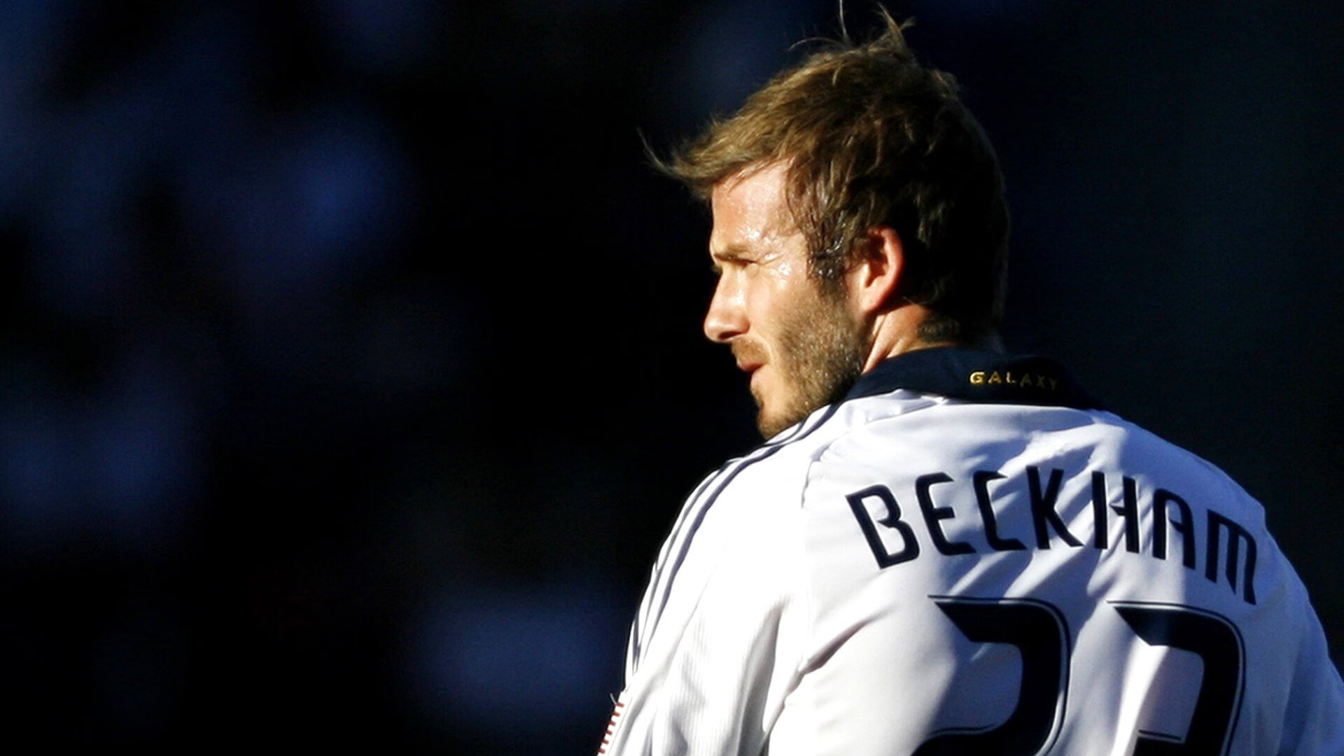 NBA裁判新规：对于常见犯规判罚标准进行了调整，nba裁判进攻犯规手势图解