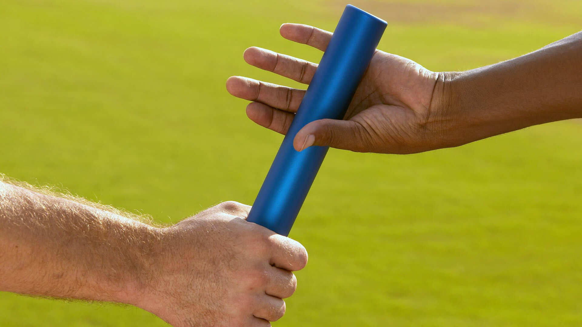 “青训合作基地在偏远地区落成，点亮乡村足球梦”，青训训练营是什么