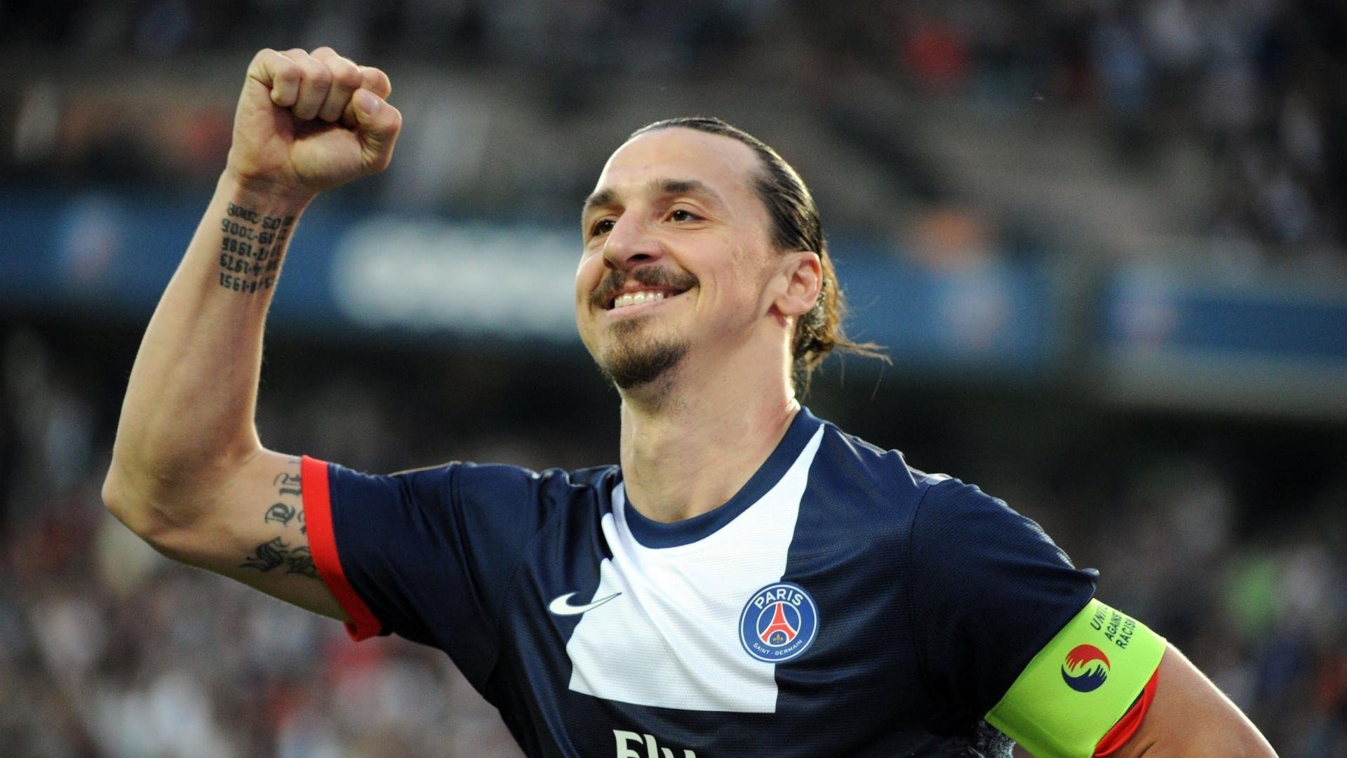 《巴黎人报》：荷兰女足在预选赛中与德国队激战，荷兰女足对巴西女足结果